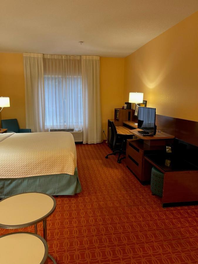 Hotel Baymont By Wyndham Chambersburg Exterior foto